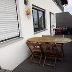 アパート - Geraeumige 95 Qm Mit Balkon *