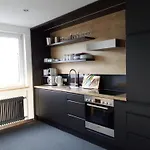 - Geraeumige 95 Qm Mit Balkon * アウグスブルク