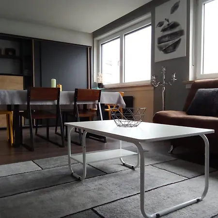 - Geraeumige 95 Qm Mit Balkon アウグスブルク