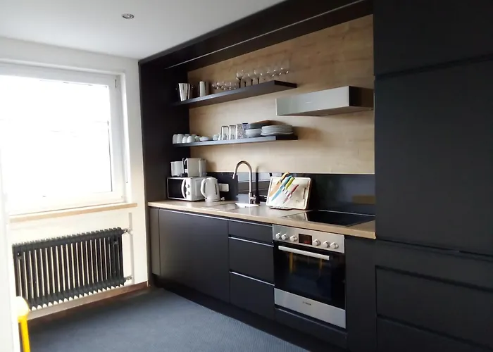 - Geraeumige 95 Qm Mit Balkon * Augsburg