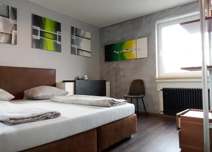 - Geraeumige 95 Qm Mit Balkon Daire *