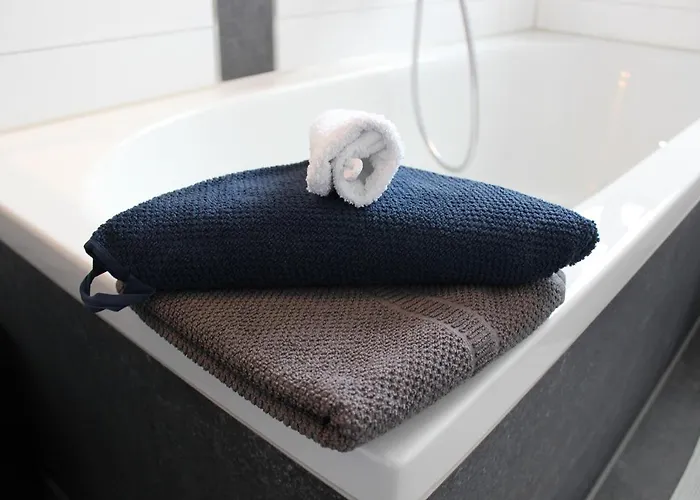 - Geraeumige 95 Qm Mit Balkon Augsburg