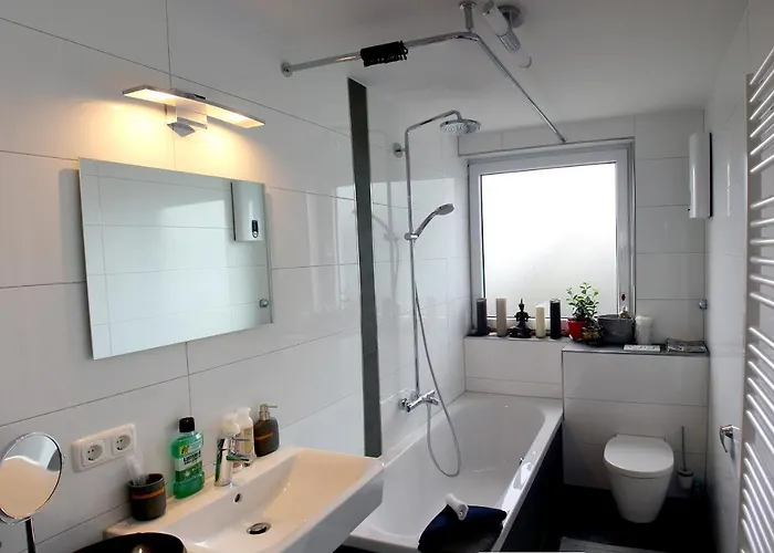 - Geraeumige 95 Qm Mit Balkon